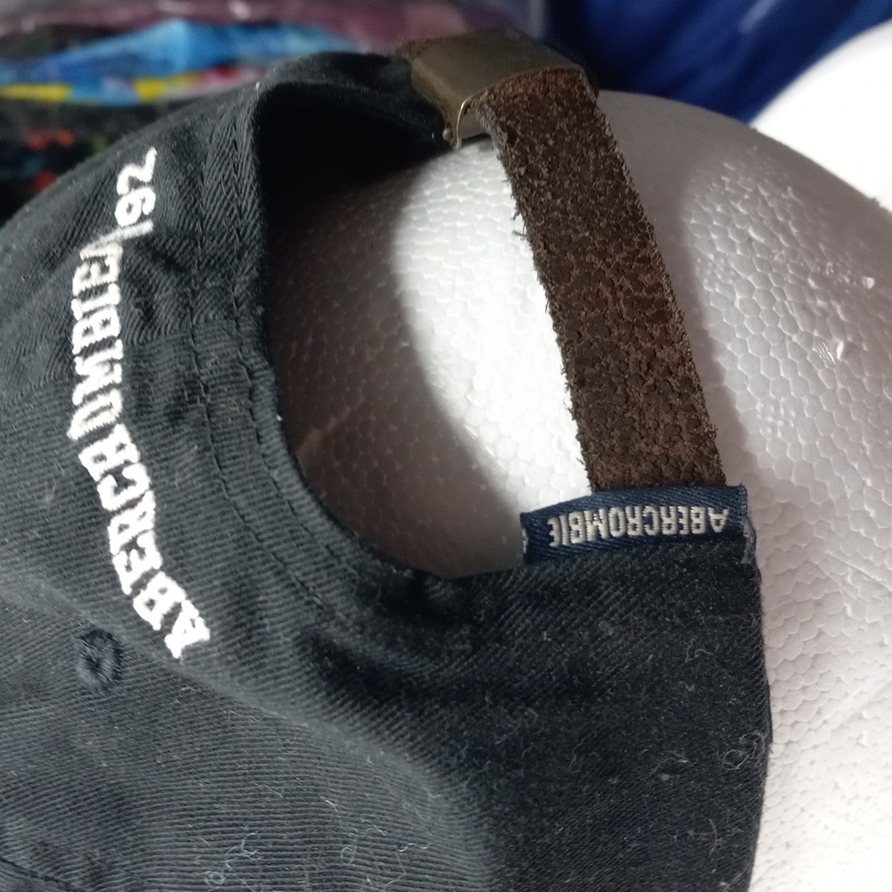 Abercrombie & Fitch Varsity Cap - Picture 5 of 7